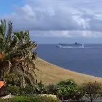Beachfront House Atalaia Apartamento