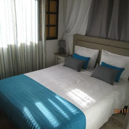 Beachfront House Atalaia