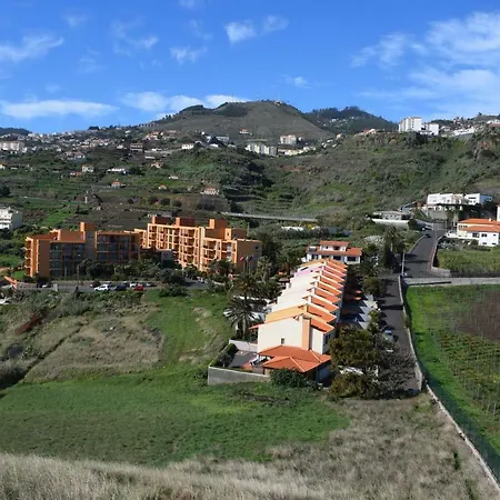 Beachfront House Atalaia Appartement *