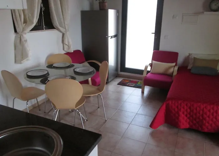 Beachfront House Atalaia 公寓